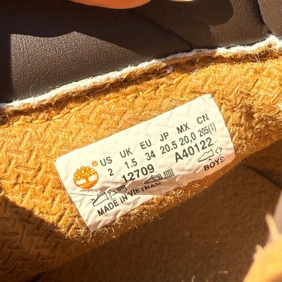 Timberland Kids Boots – Size US 2 – Like New - Picture 4 of 9